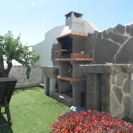 Feriehus Casa Irma, Great Sea And Mountains Views, Rural House *