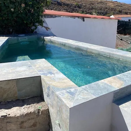 Casa Irma, Great Sea And Mountains Views, Rural House אדחה